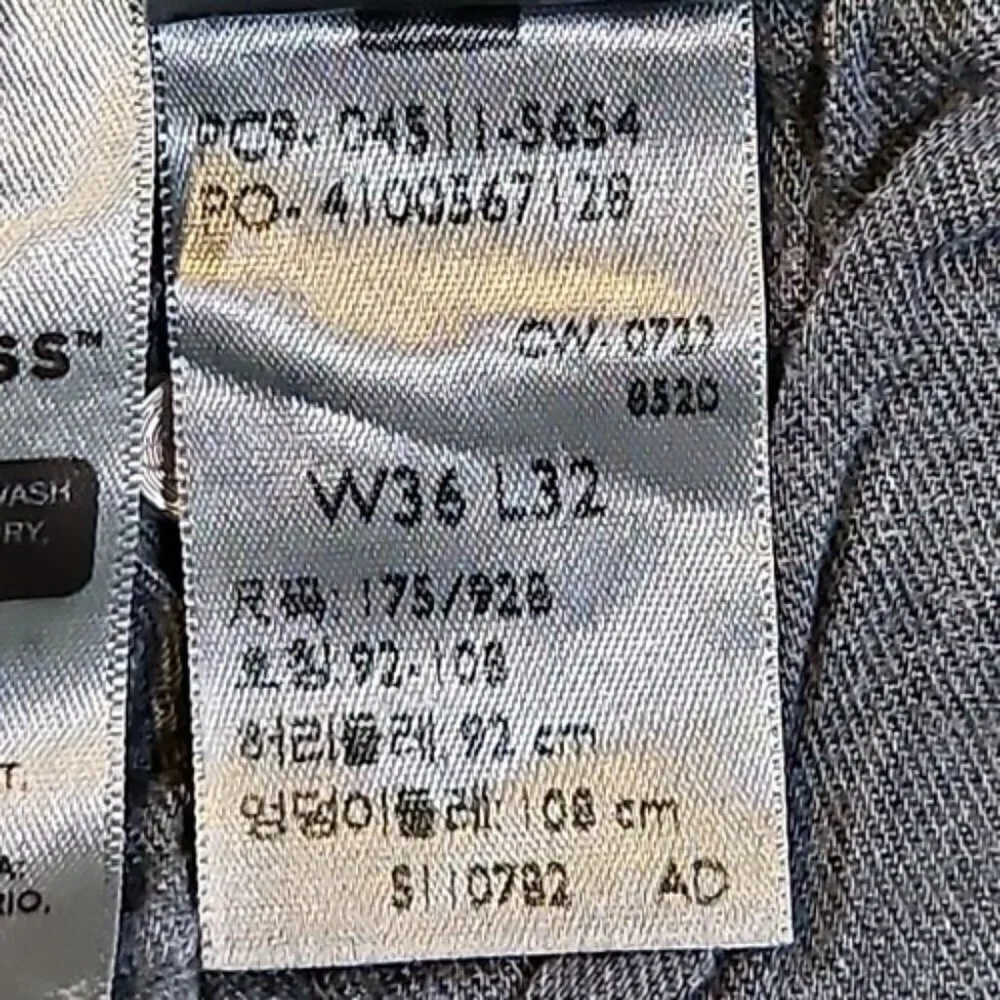 Levi's Jeans Men's W36 L32 Dark Slate‎ Blue Tapered Leg Stretch PC9-04511-5654
